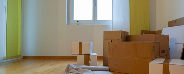 Αποτελεσματική μεταφορά των επίπλων σας: Οδηγός για να αποφύγετε τα προβλήματα